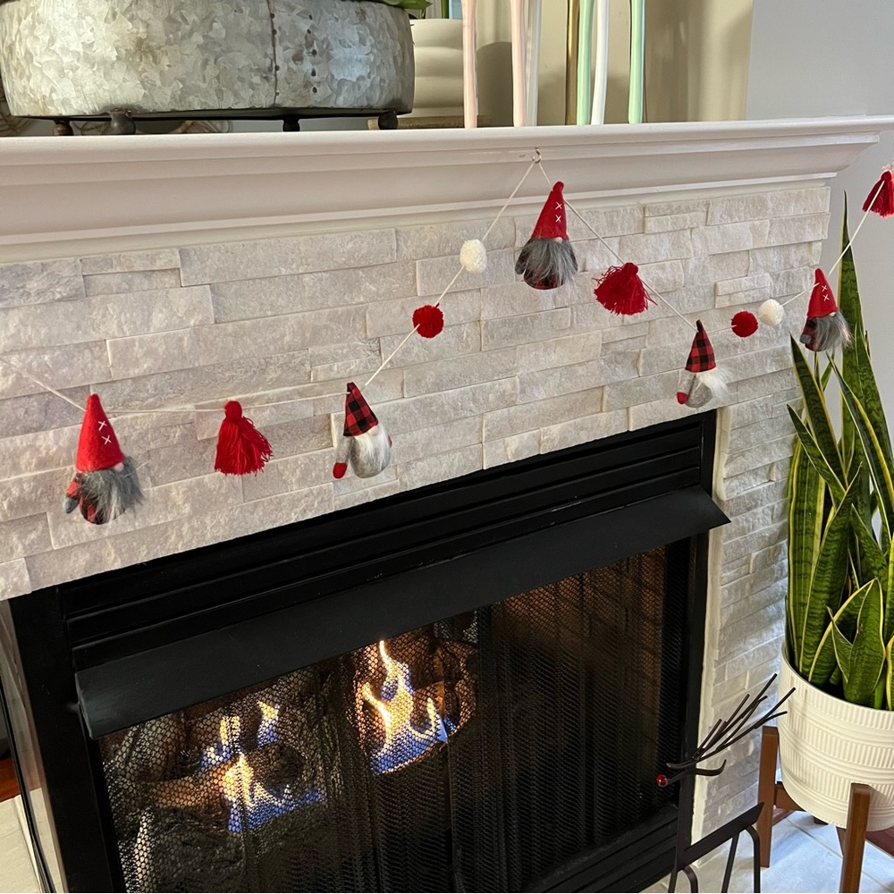 Gnome Garland